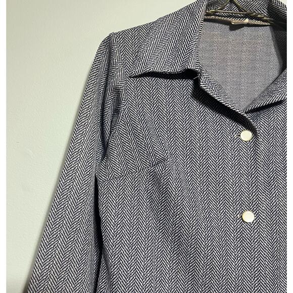 Vintage 70s Size Large Blue Herringbone Polyester Dart Collar Button Blouse Top - Picture 4 of 7
